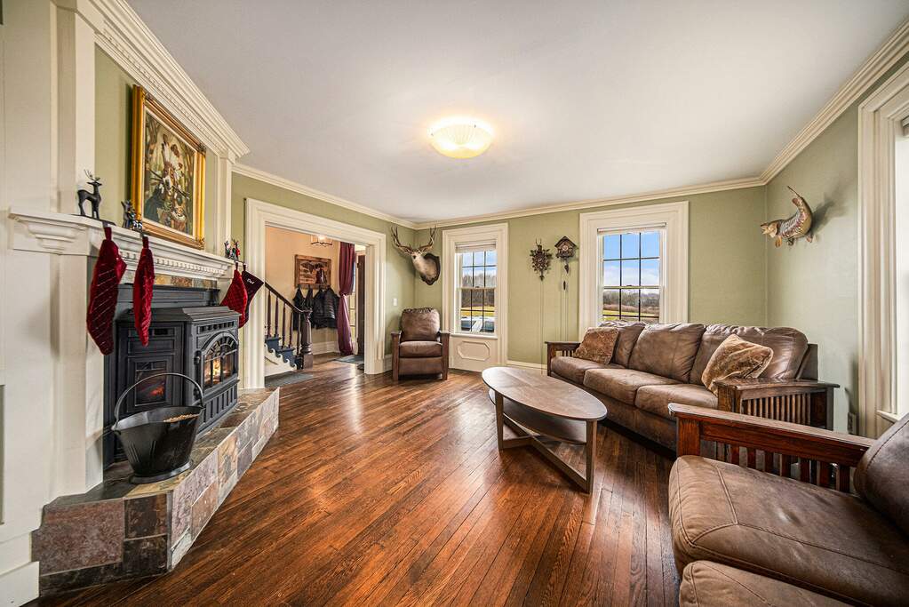 12350 Territorial Road, Munith, MI 49259 MLS 23144526 properties