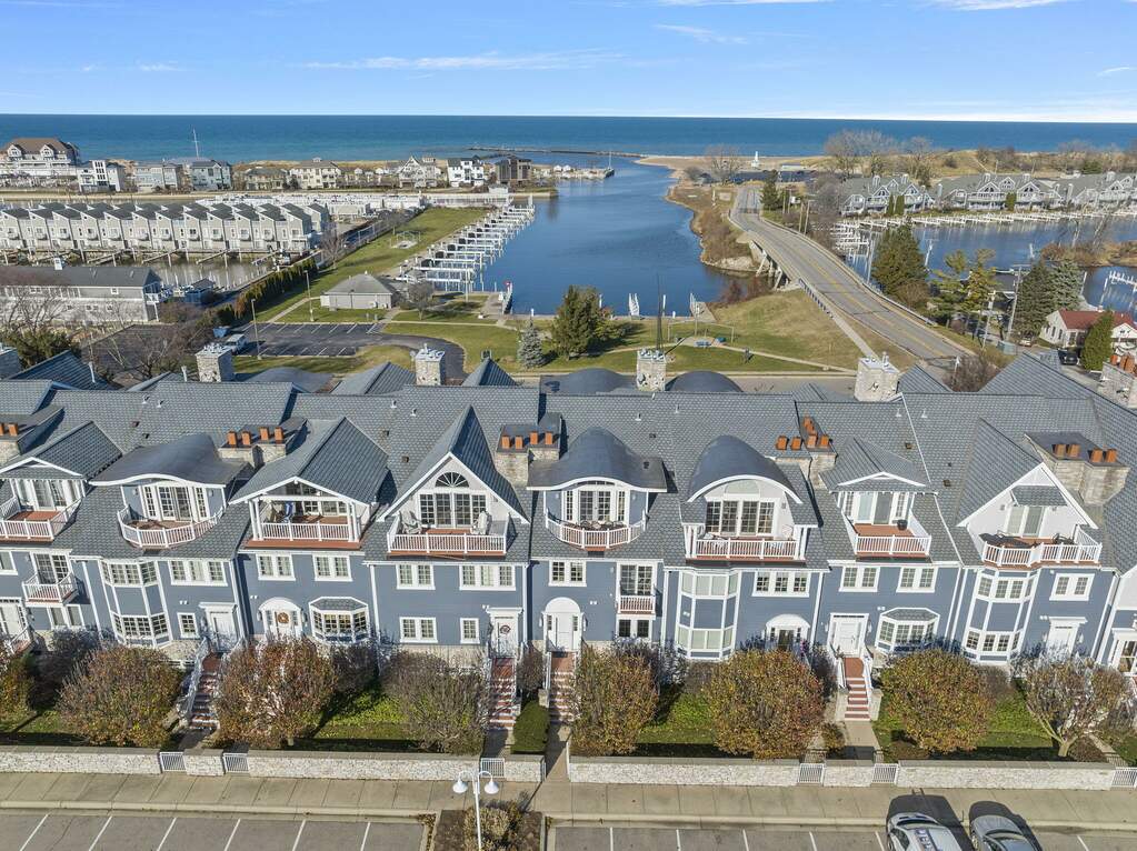 10 Oselka Drive, New Buffalo, MI 49117 MLS 23144802 properties SW