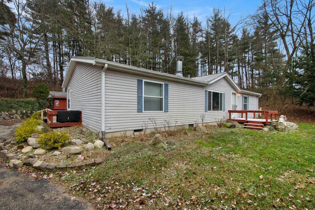 2431 Us Highway 12, Galien, MI 49113 MLS 23145055 properties SW