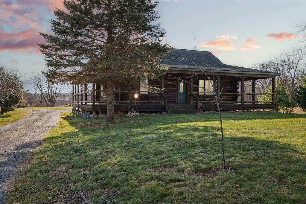 1781 Losey Road, Rives Junction, MI 49277 MLS 23145192 properties