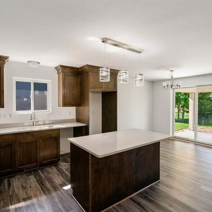 37711 Sienna Oaks Drive, New Baltimore, MI 48047 MLS 23146339