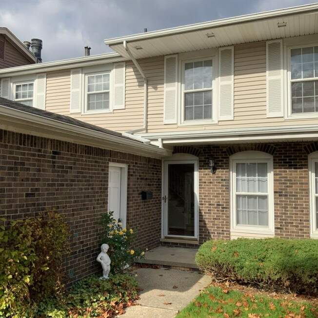 525 Parke Court, Grand Blanc, MI 48439 MLS 23146354 properties SW