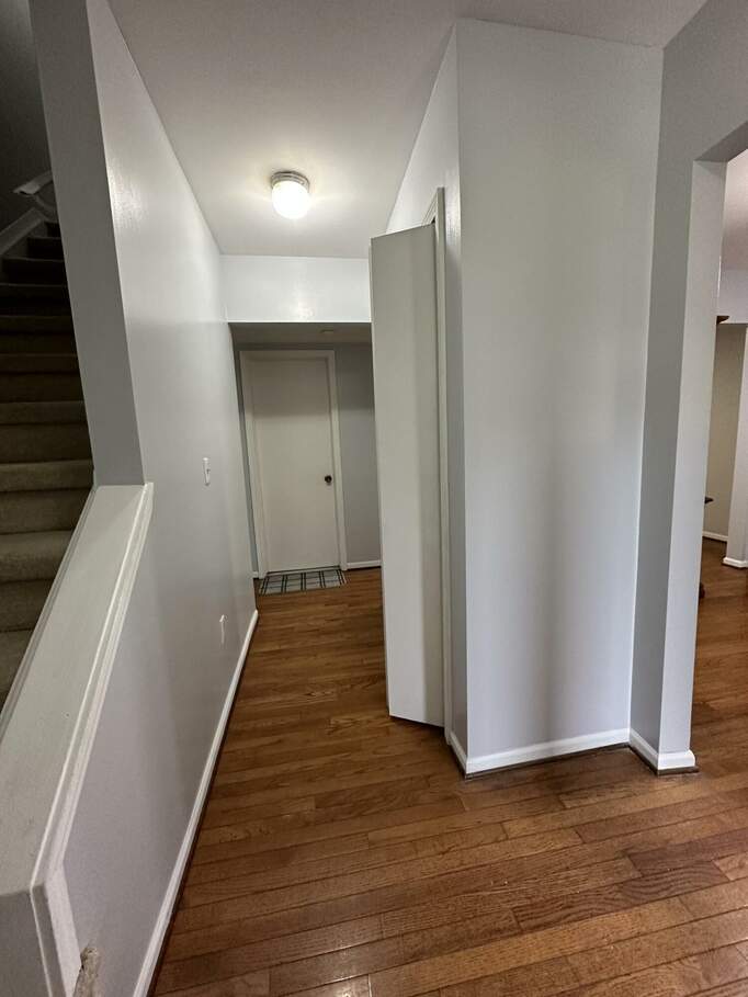 3694 Old Creek Road, Troy, MI 48084 MLS 24000188 properties