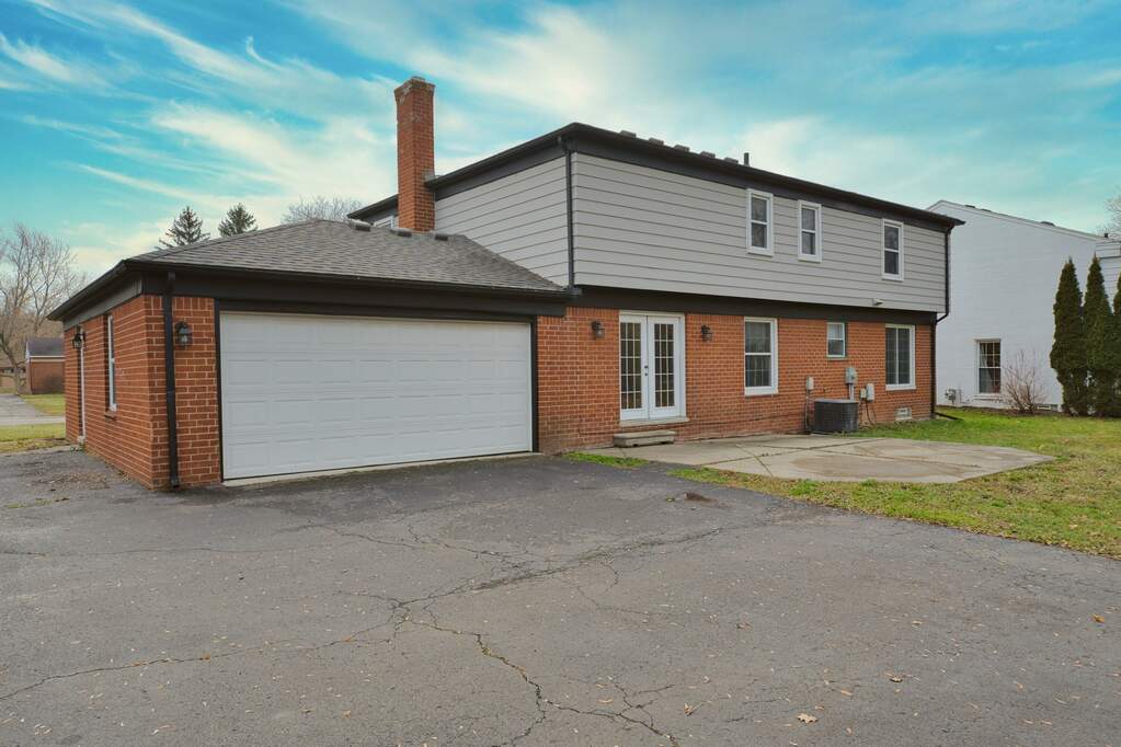 4004 Old Dominion Drive, West Bloomfield, MI 48323 MLS 24001103