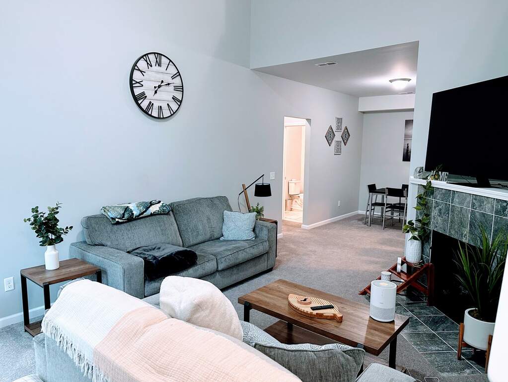 18104 Addington Drive, Commerce Twp, MI 48390 MLS 24003383 properties