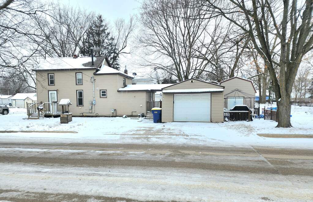 120 W Mcneil Street, Corunna, MI 48817 MLS 24003634 properties SW