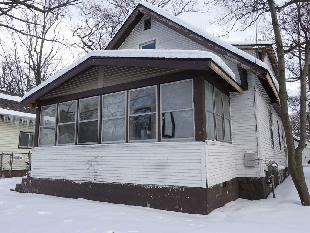 1698 Wood Street, Muskegon, MI 49442 MLS 24004197 properties SW