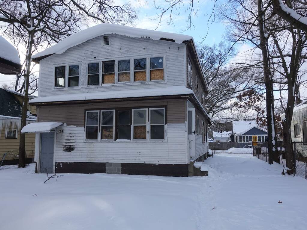 1698 Wood Street, Muskegon, MI 49442 MLS 24004197 properties SW