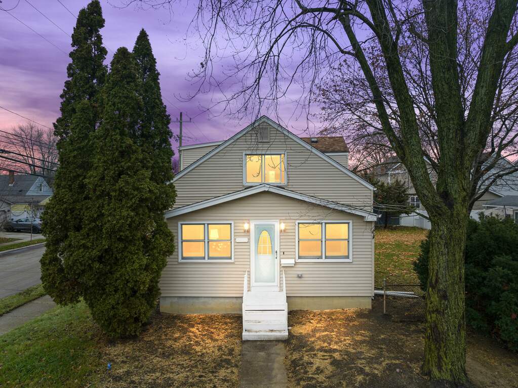 3690 Phillips Avenue, Berkley, MI 48072 MLS 24008252 properties