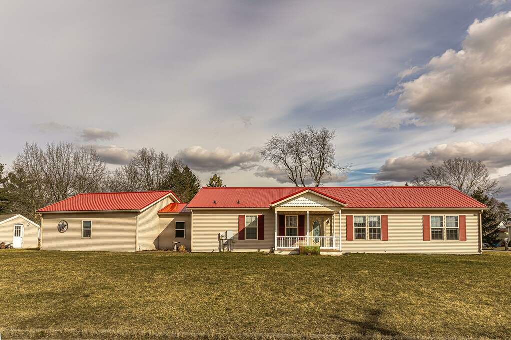 448 Long Lake Road, Colon, MI 49040 MLS 24009061 properties SW Michigan