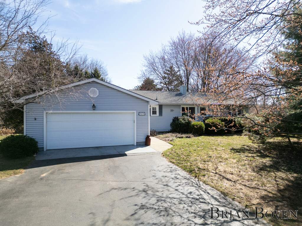 9470 Myers Lake Avenue Ne, Rockford, MI 49341 MLS 24012603