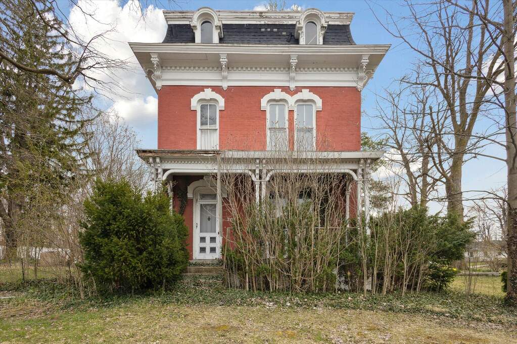 204 N East Street, Cassopolis, MI 49031 MLS 24014973 properties