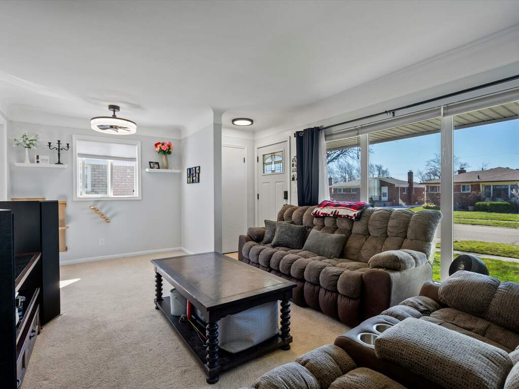 21413 Share Street, Saint Clair Shores, MI 48082 MLS 24016183