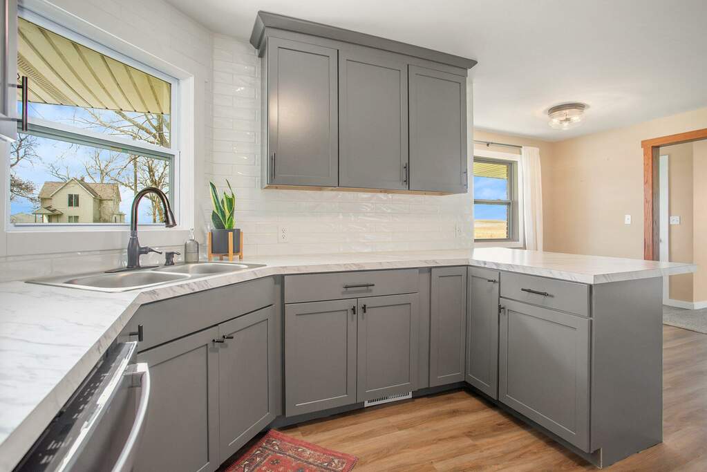 2720 32nd Avenue, Hudsonville, MI 49426 MLS 24016194 properties