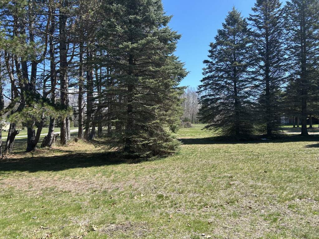 2280 N Lakeshore Dr, Ludington, MI 49431 MLS 24018796 properties