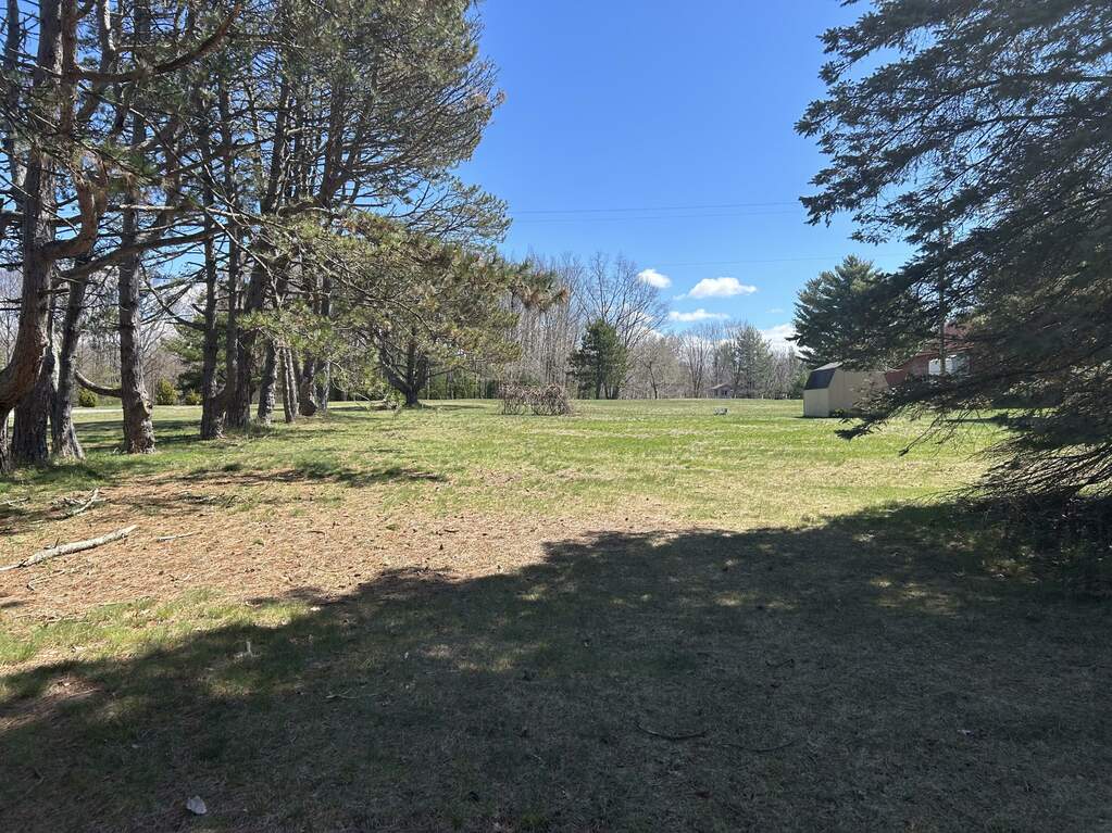 2280 N Lakeshore Dr, Ludington, MI 49431 MLS 24018796 properties