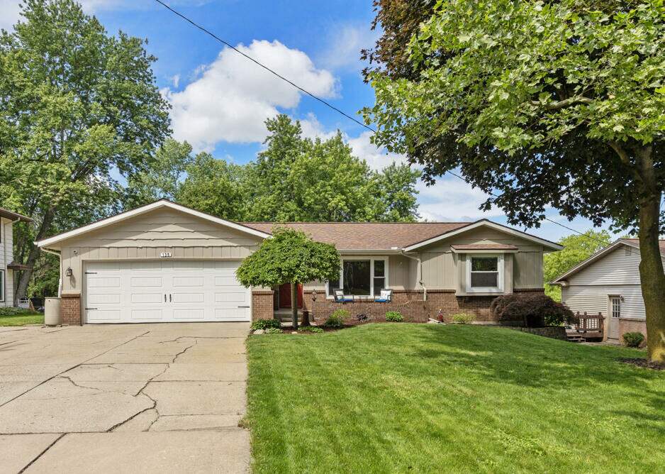 135 Alewa Drive Nw, Grand Rapids, MI 49504 MLS 24027074