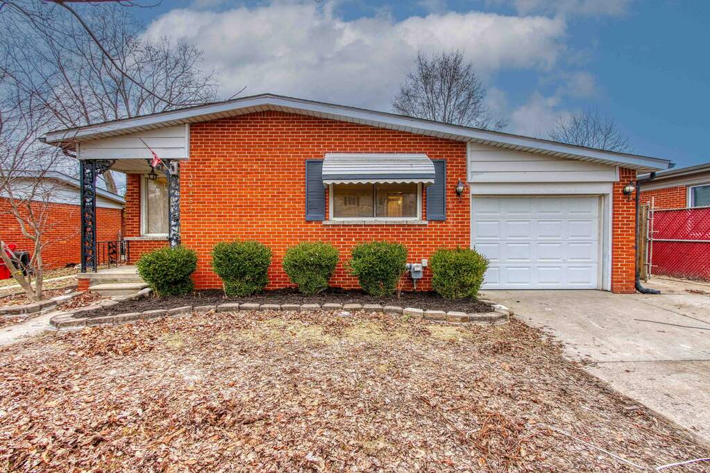 30452 Hennigan Street, Roseville, MI 48066 MLS 24031183