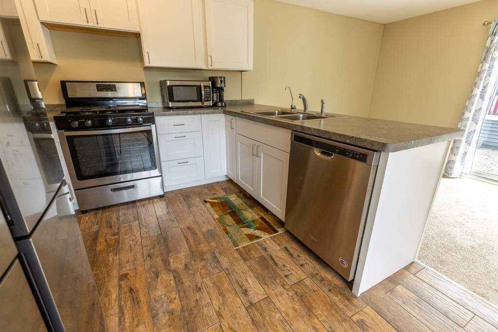 15473 Collins Street, Romulus, MI 48174 MLS 24034093 properties