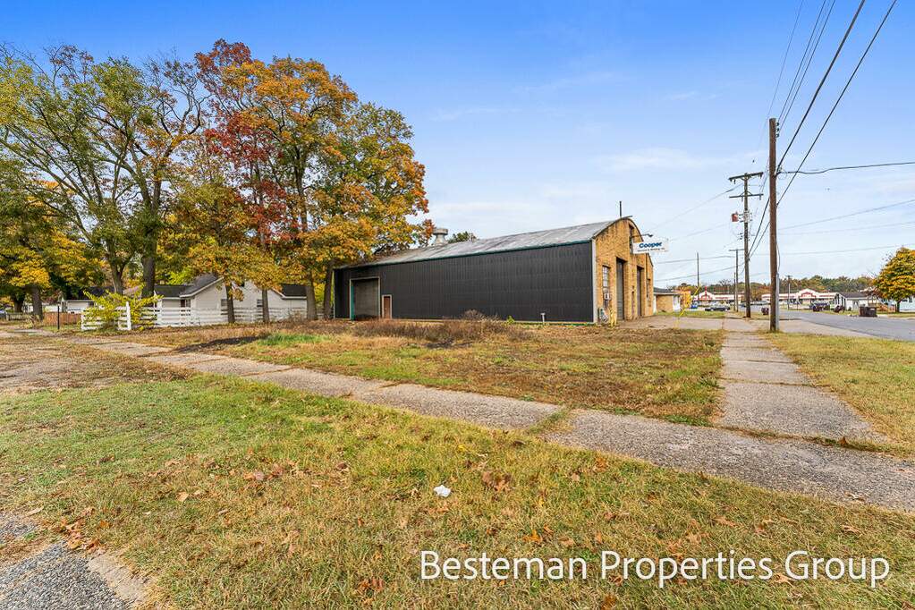 1099 Gordon Street, Muskegon, MI 49442 - View 5