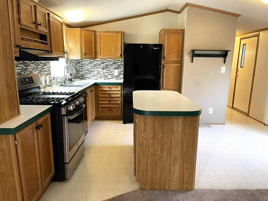 855 W Jefferson Street #70A, Grand Ledge, MI 48837