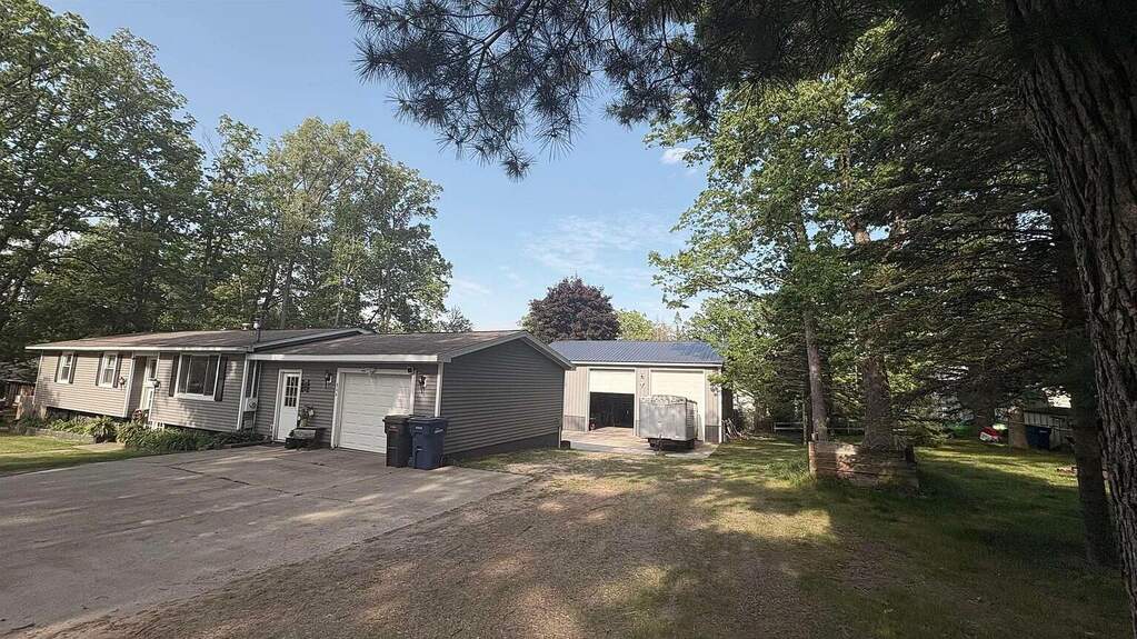 806 N Oaklawn St Street