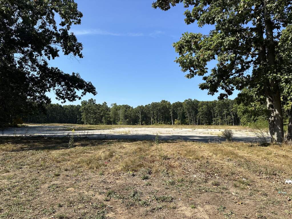 2325 S Sheridan Drive, Muskegon, MI 49444 - View 5