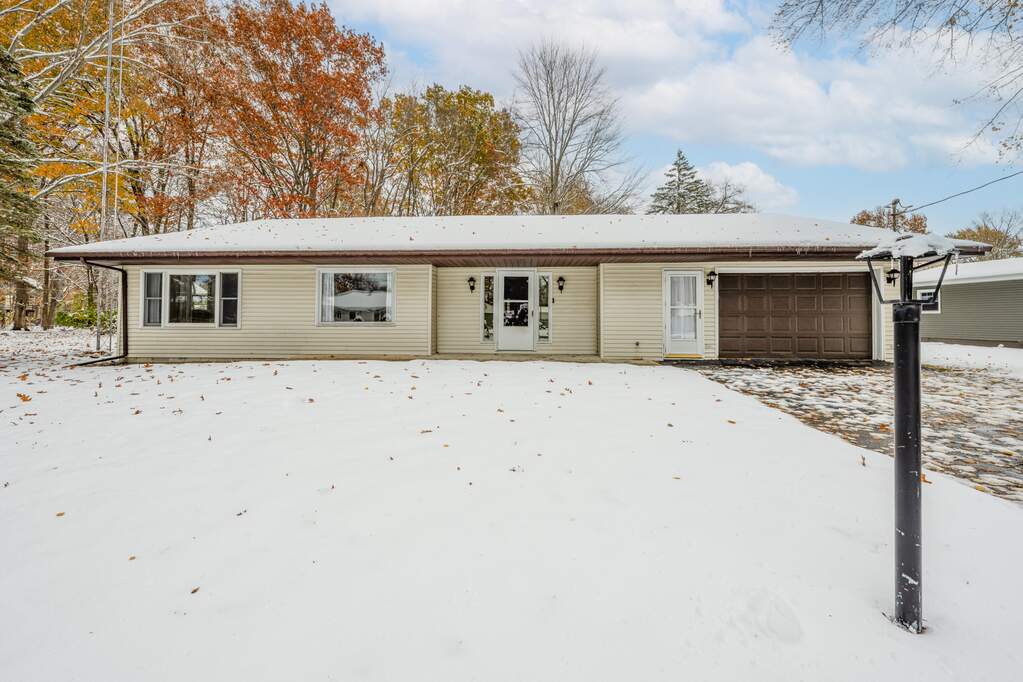 5081 Woodward Avenue, Coloma, MI 49038 - View 2