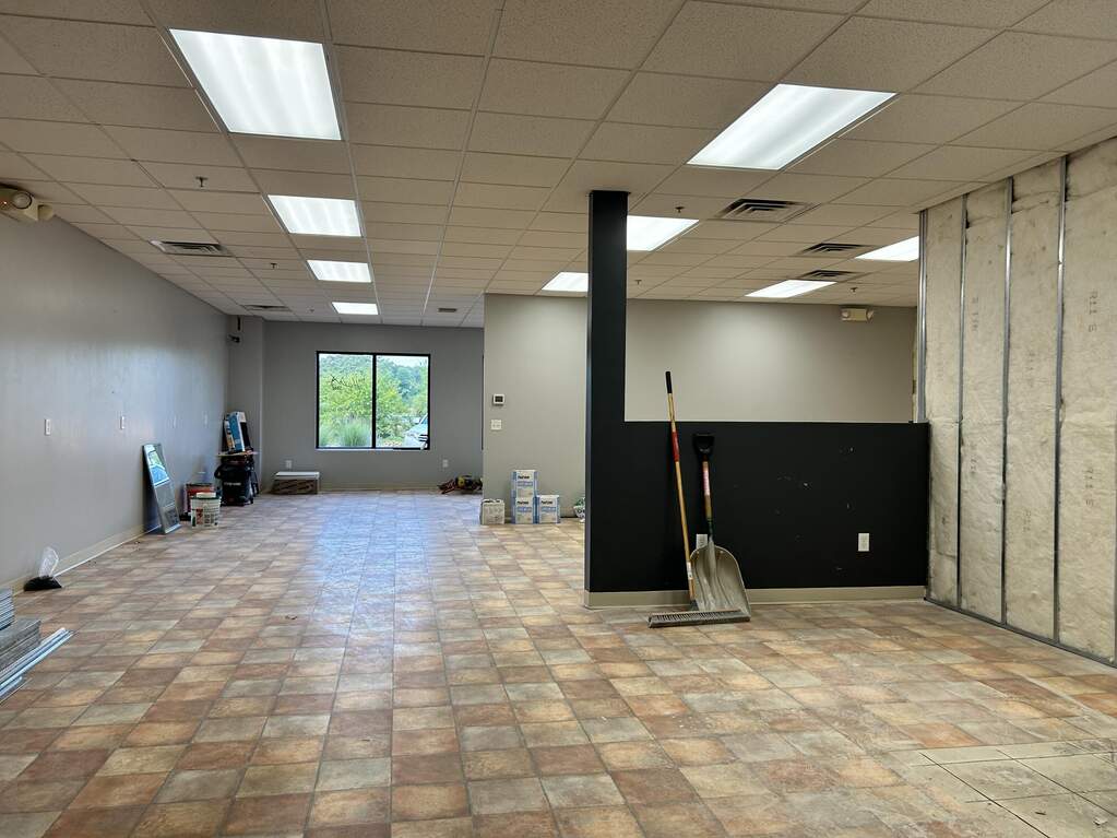 5015 E Michigan Avenue #1, Kalamazoo, MI 49048 - More