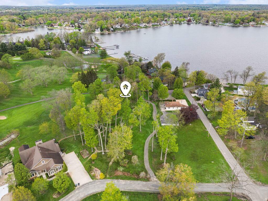 4874 Knoll Court, Watervliet, MI 49098, Watervliet