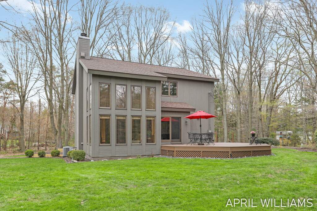 6801 Wildwood Drive, West Olive, MI 49460 - View 2