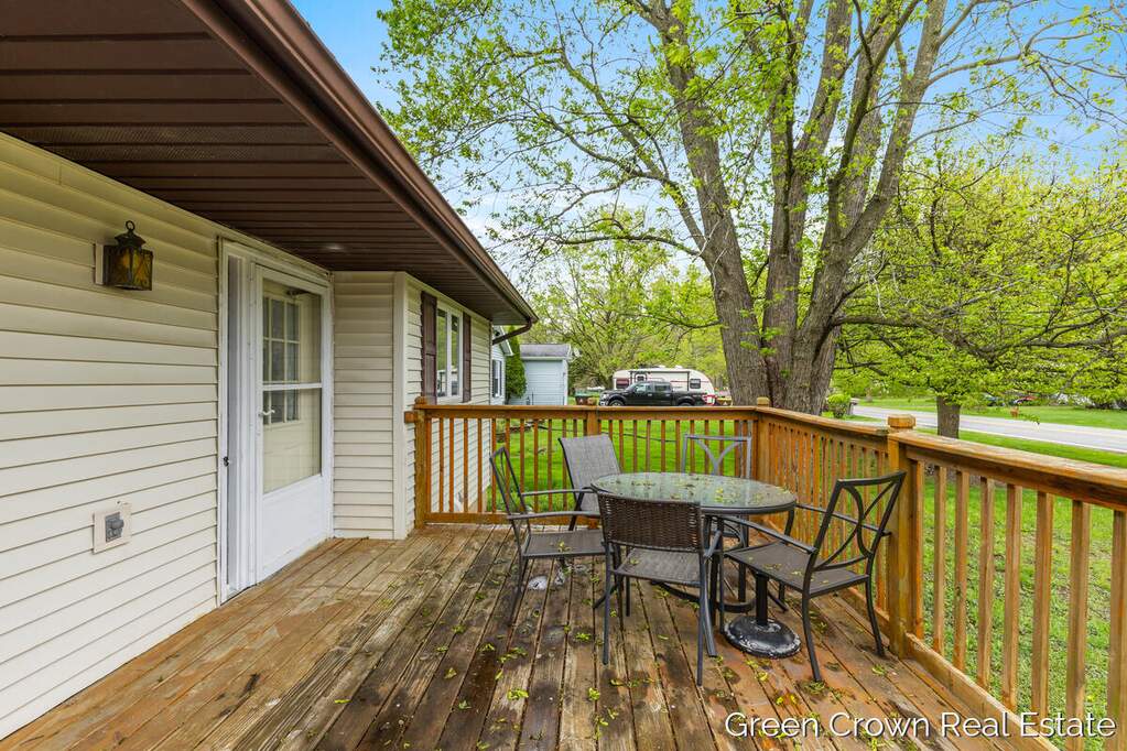 4982 Wilcox Road, Holt, MI 48842 - View 2