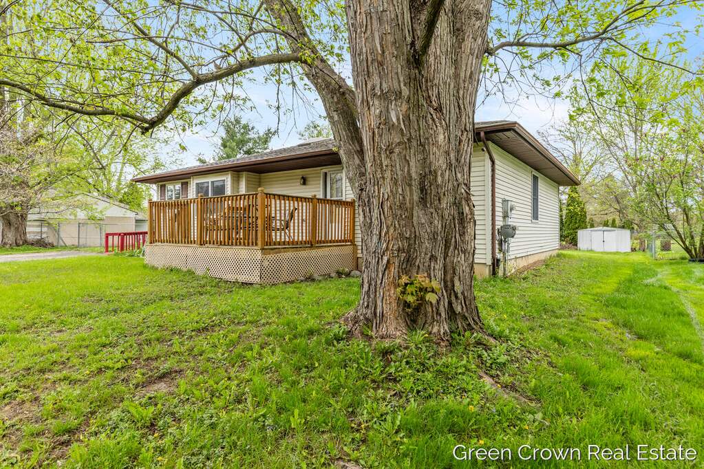 4982 Wilcox Road, Holt, MI 48842 - View 3