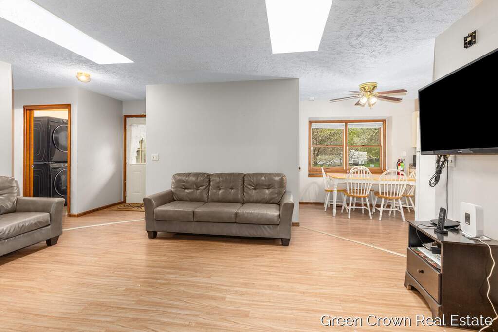 4982 Wilcox Road, Holt, MI 48842 - View 5