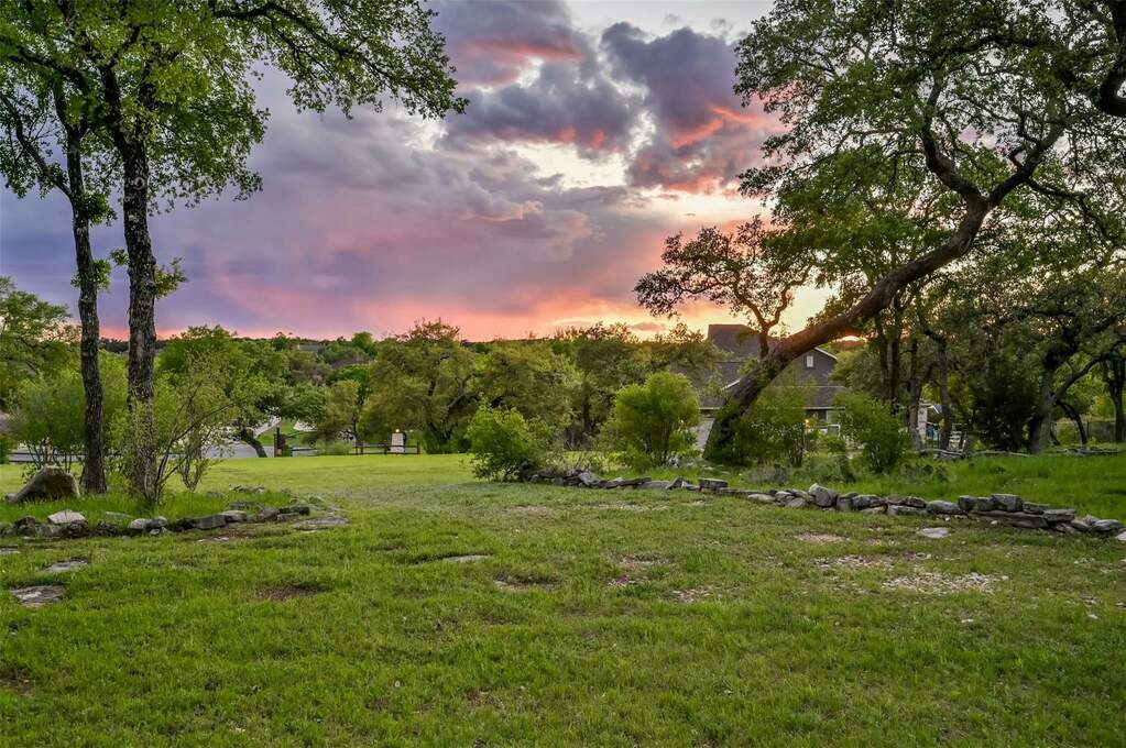 116 Bella Vista, TX 78633 MLS 1093667 properties