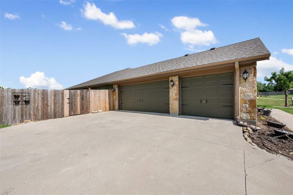 2091 Pirtle Dr, Salado, TX 76571 MLS 1173038 properties Lonestar