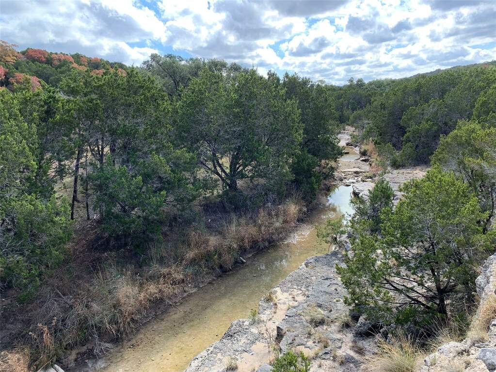 900 Lost Valley Rd, Dripping Springs, TX 78620 MLS 1378308