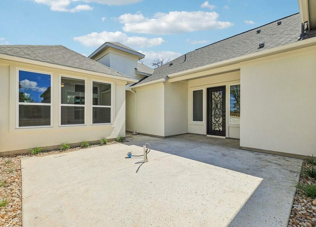 108 Buckaroo Dr, Georgetown, TX 78633 | MLS# 1614519 | @properties lone ...