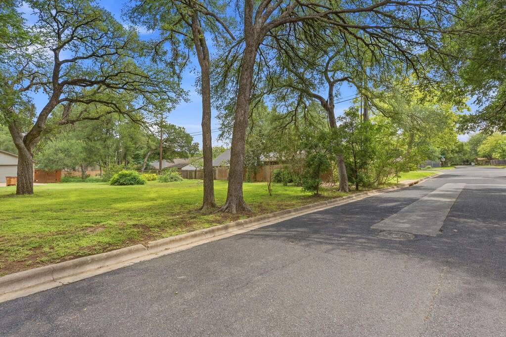 9505 Woodshire Dr, Austin, TX 78748 - View 2