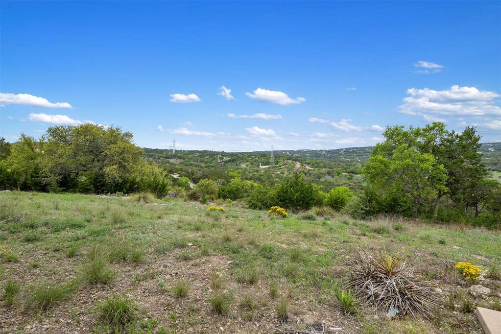 2804 Lakehurst Rd, Spicewood, TX 78669 MLS 1874177 properties
