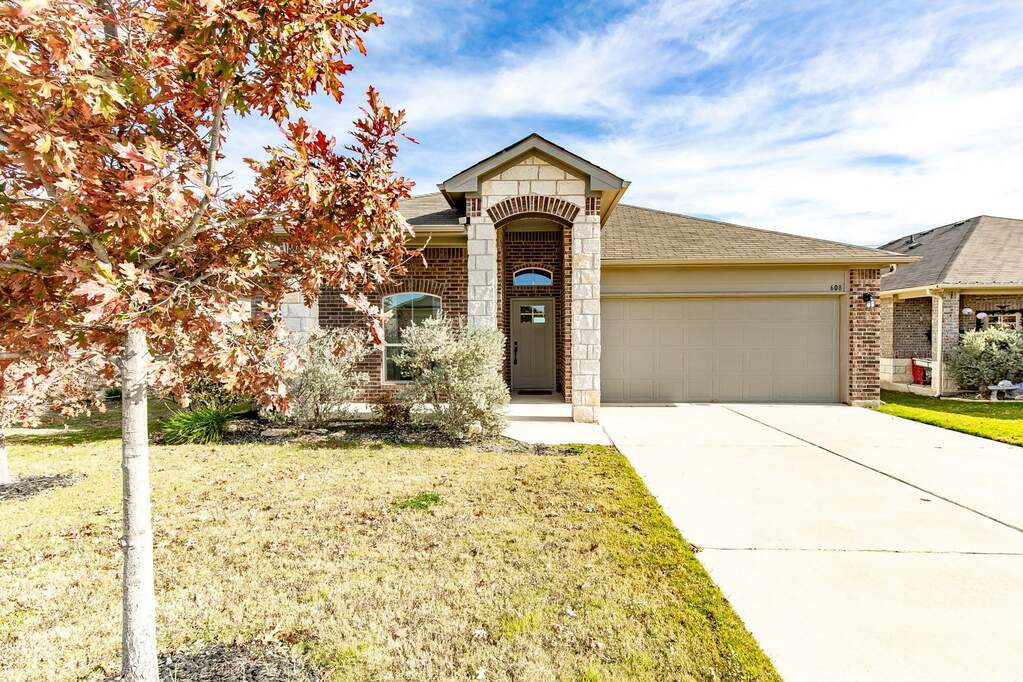 608 Donegal Ln, TX 78626 MLS 1877152 properties Dallas