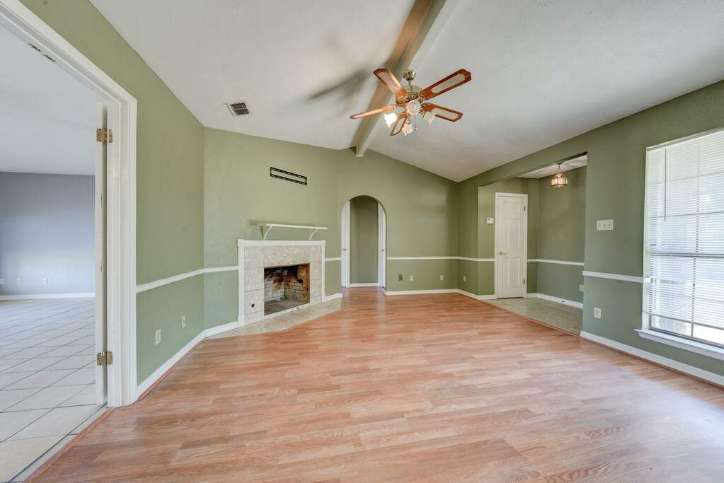 1400 W Fm 487, Jarrell, TX 76537 MLS 2039302 properties Lonestar