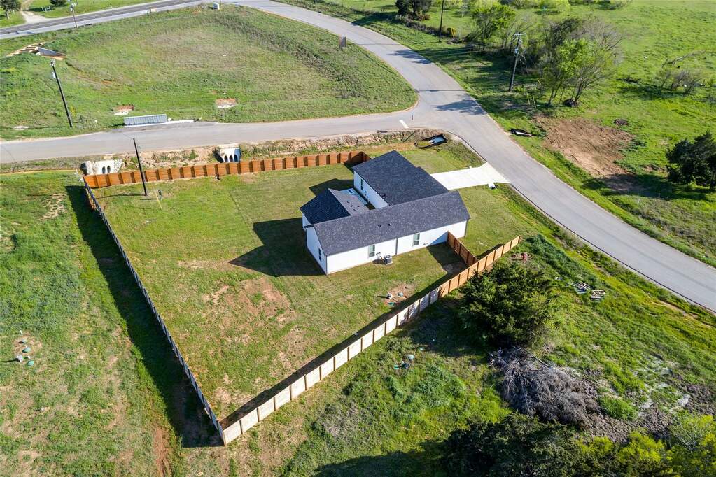 120 Conejo Dr, Elgin, TX 78621