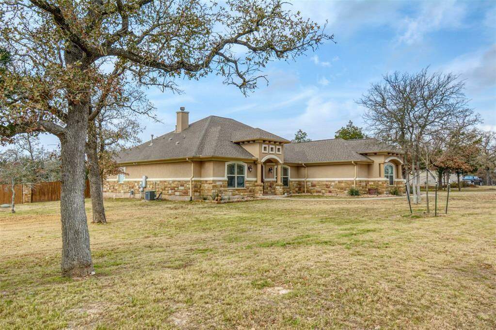 142 Trailblazer Dr, Bastrop, TX 78602 MLS 2269154 properties Dallas