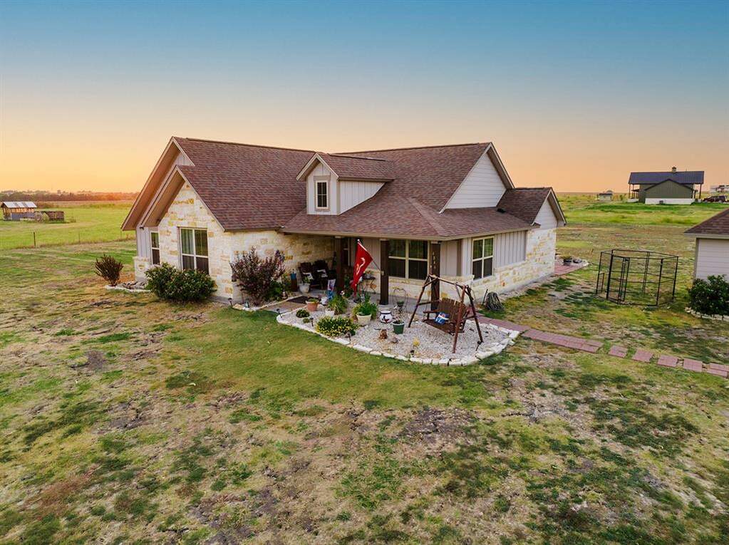 4846 County Road 327 Rd, Granger, TX 76530 MLS 2746018 properties