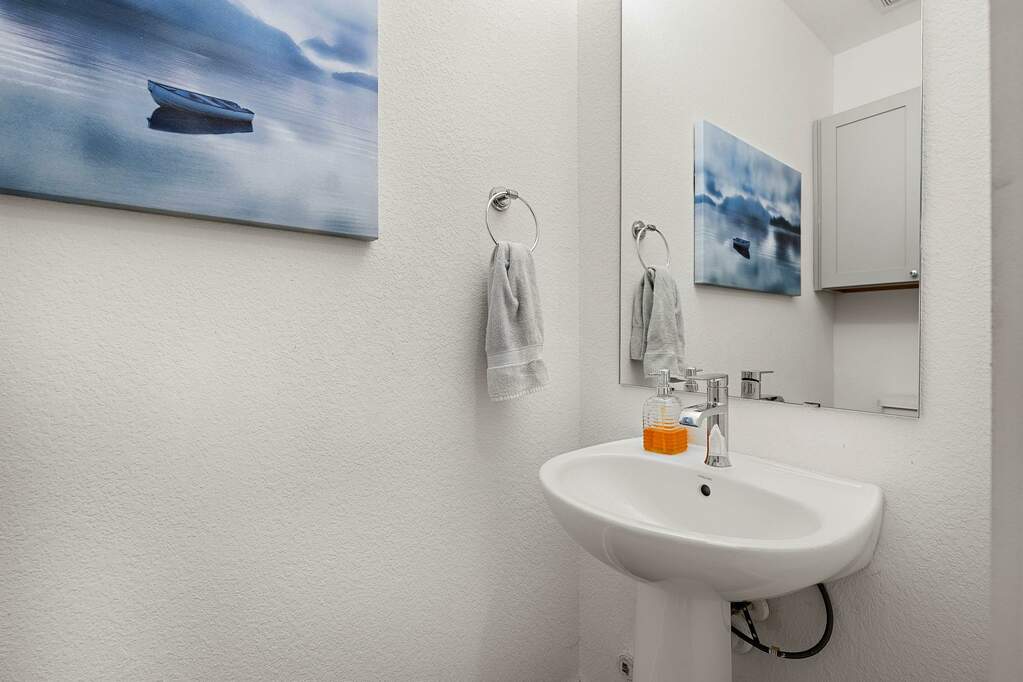 6404 Porter St #1, Austin, TX 78741 - More