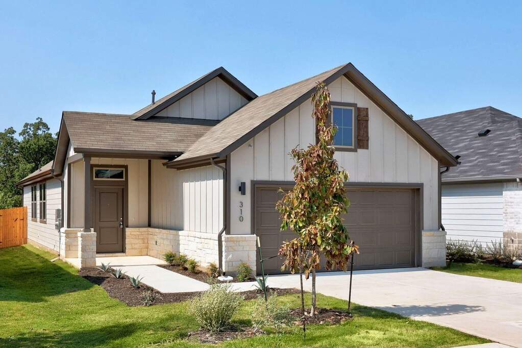 310 Bendecido Loop, Elgin, TX 78621, Elgin