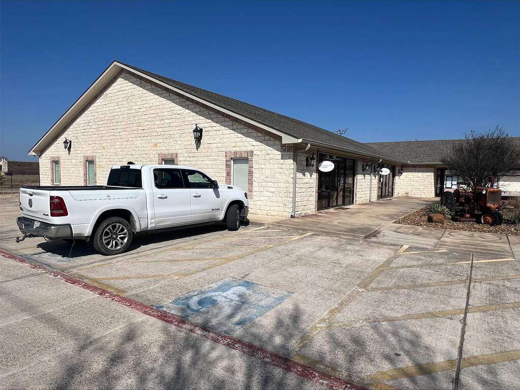 4003 W Stan Schlueter Loop, Killeen, TX 76549, Killeen