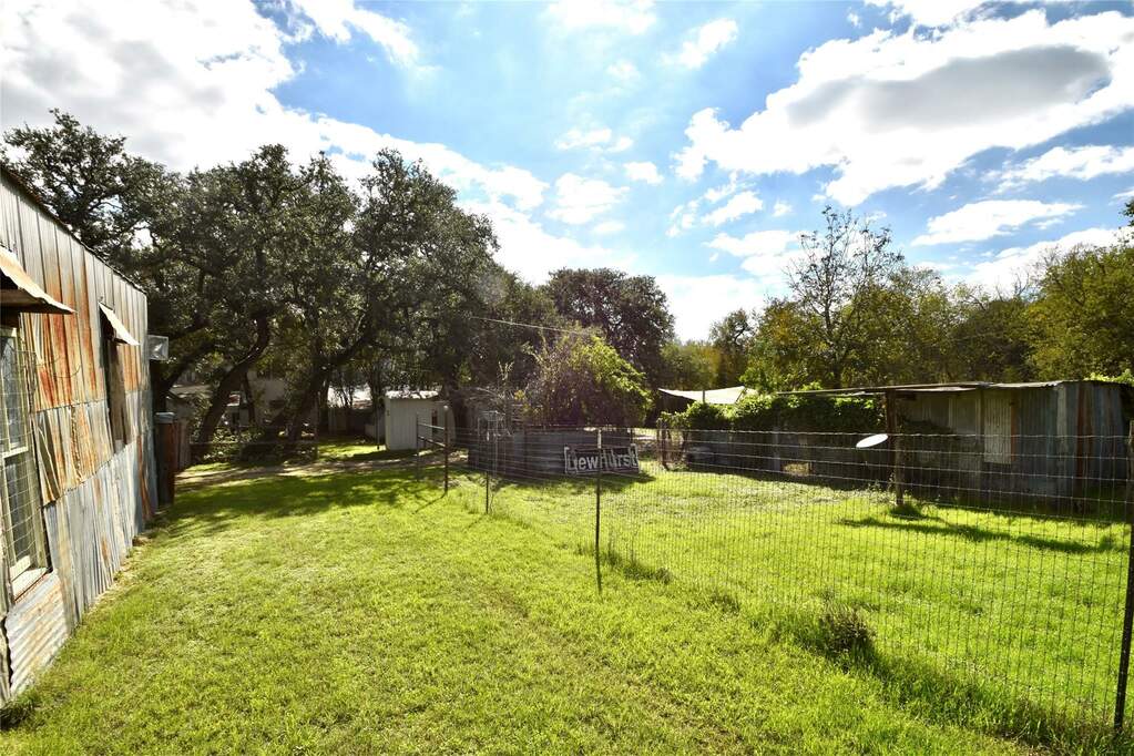 1620 Hofheinz St, San Marcos, TX 78666 MLS 3156903 properties Dallas