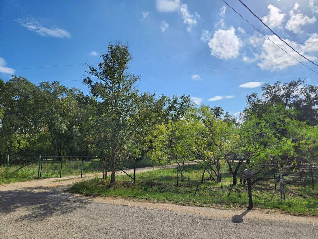 226 Mandy Ln, Red Rock, TX 78662 MLS 3467760 properties Dallas